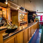 千禧国际巴黎查尔斯戴高乐酒店 4*