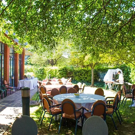 Millennium Paris Charles De Gaulle 4*