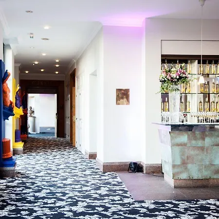 Millennium Paris Charles De Gaulle Hotel 4*