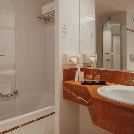 Hotel Millennium Paris Charles De Gaulle 4*