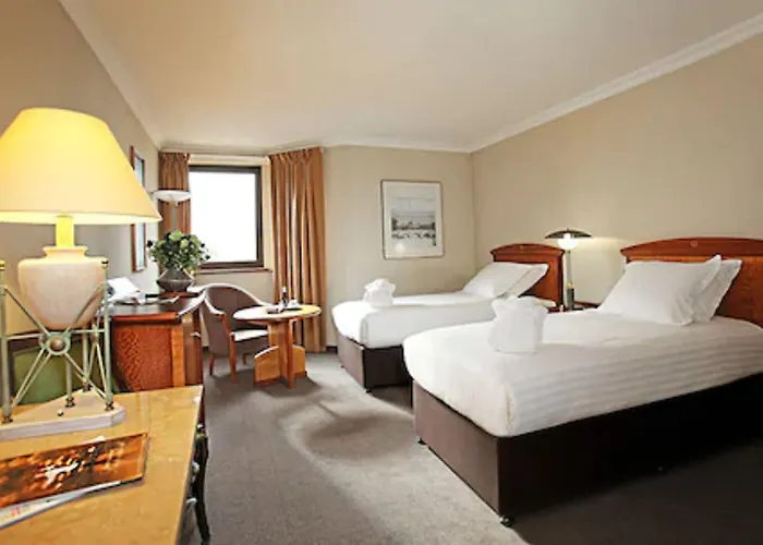 فندق ميلينيوم باريس شارل ديغول 4*